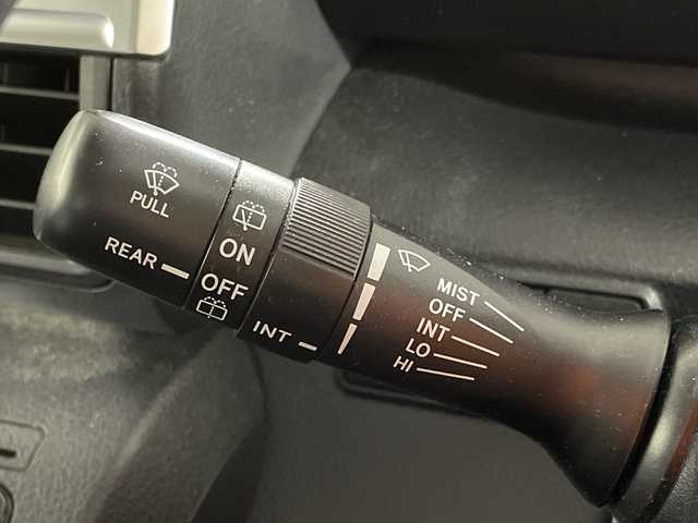 トヨタ シエンタ ハイブリッド ファンベースG 福岡県 2019(平31)年 3.8万km ブラックマイカ/センシュアルレッドマイカ 純正ナビ/両側パワスラ/クルーズコントロール/全方位カメラ/前後コーナーセンサー/社外ドラレコ/純正ETC/CD再生/シートヒーター/ステアリングヒーター/レーンキープアシスト/ウォークスルー/フルセグTV/オートライト