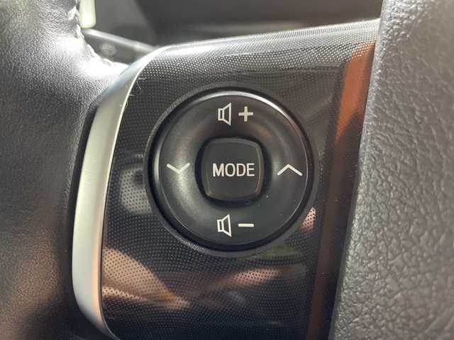 トヨタ シエンタ ハイブリッド ファンベースG 福岡県 2019(平31)年 3.8万km ブラックマイカ/センシュアルレッドマイカ 純正ナビ/両側パワスラ/クルーズコントロール/全方位カメラ/前後コーナーセンサー/社外ドラレコ/純正ETC/CD再生/シートヒーター/ステアリングヒーター/レーンキープアシスト/ウォークスルー/フルセグTV/オートライト