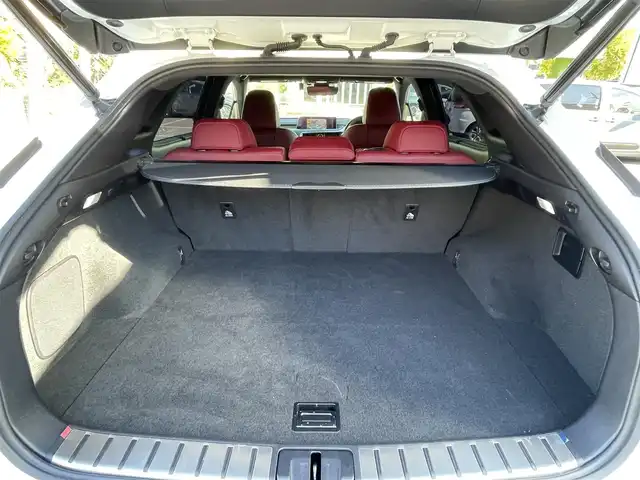 レクサス ＲＸ 200t Fスポーツ 埼玉県 2017(平29)年 5.5万km ホワイトノーヴァガラスフレーク 赤革シート/シートヒーター＆エアシート/純正ナビTV/バックカメラ＆左サイドカメラ/ビルトインETC2.0/パワーバックドア/クリアランスソナー/LEDヘッドライト/純正20インチAW/Fドライブレコーダー/レーダークルーズコントロール/セーフティセンス/プッシュスタート/スマートキー/保証書付整備手帳