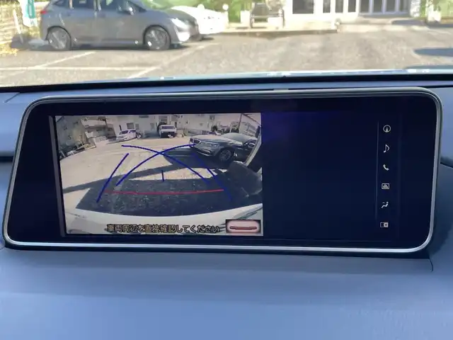 レクサス ＲＸ 200t Fスポーツ 埼玉県 2017(平29)年 5.5万km ホワイトノーヴァガラスフレーク 赤革シート/シートヒーター＆エアシート/純正ナビTV/バックカメラ＆左サイドカメラ/ビルトインETC2.0/パワーバックドア/クリアランスソナー/LEDヘッドライト/純正20インチAW/Fドライブレコーダー/レーダークルーズコントロール/セーフティセンス/プッシュスタート/スマートキー/保証書付整備手帳