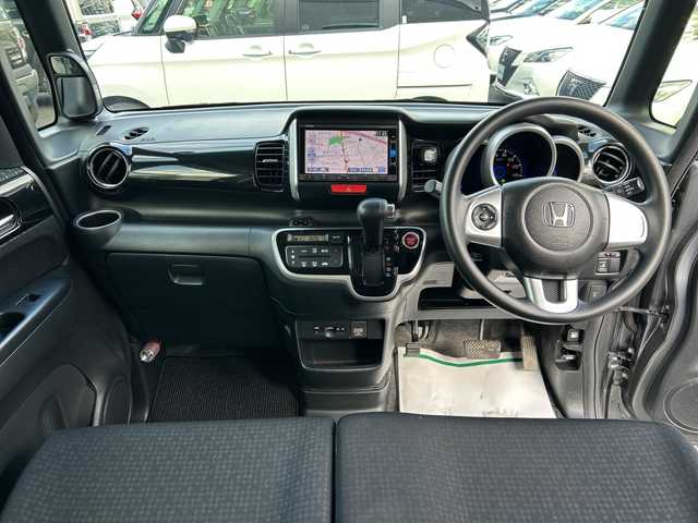 ホンダ Ｎ ＢＯＸ カスタム G Lパッケージ 大阪府 2016(平28)年 5.1万km ポリッシュドメタルメタリック 純正ナビ(BT/CD/DVD/SD/USB/フルセグ)/バックカメラ/衝突被害軽減システム/オートライト/純正アルミホイール/純正フロアマット/片側パワースライドドア/ドライブレコーダー/ビルトインETC/フルフラットシート/チップアップシート/スペアキー×1/カーテンエアバック/HIDヘッドライト