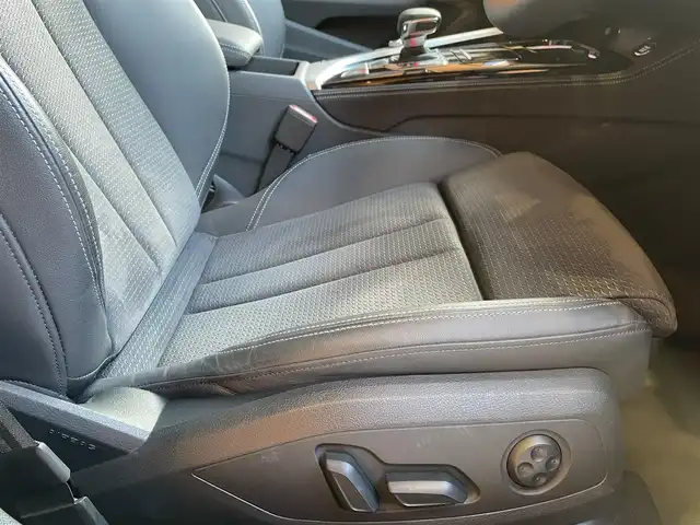 アウディ Ａ４ 35TDI Sライン 愛知県 2022(令4)年 1万km グレー ブラックスタイリングパッケージ/Slineプラスパッケージ/マトリクスLEDヘッドライト/純正ナビ/フルセグTV/360度カメラ/Bluetooth/黒半革シート/シートヒーター/ACC/サイドアシスト/レーンキープアシスト/パークアシスト/純正18インチアルミホイール