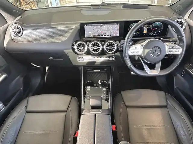 メルセデス・ベンツ ＧＬＡ２００ｄ 4マチック AMGライン 茨城県 2021(令3)年 2.5万km ポーラホワイト パノラマルーフ/AMGラインpkg/・アダプティブハイビームアシスト＋/・マルチビームLEDヘッドライト/・AMGライン/・本革巻スポーツステアリング/・スポーツシート/・レザーARTICO/MICROCUTシート/・19インチAW/レーダーセーフティpkg/アクティブパーキングアシスト/アダプティブハイビームアシスト＋/メモリー付パワーシート（D/N）/シートヒーター（D/N）/デジタルコックピットディスプレイ/360°カメラシステム/アンビエント（64色）/ワイヤレスチャージング/EASY-PACK自動開閉テールゲート/フットトランクオープナー/ETC2.0