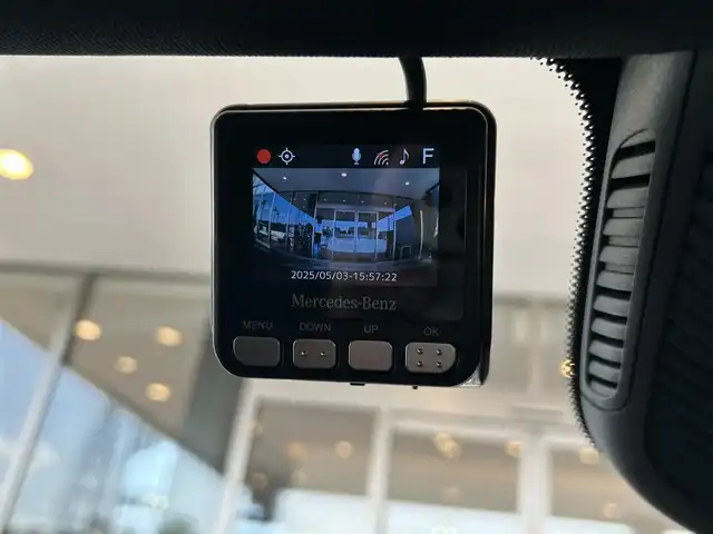 メルセデス・ベンツ ＧＬＡ２００ｄ 4マチック AMGライン 茨城県 2021(令3)年 2.5万km ポーラホワイト パノラマルーフ/AMGラインpkg/・アダプティブハイビームアシスト＋/・マルチビームLEDヘッドライト/・AMGライン/・本革巻スポーツステアリング/・スポーツシート/・レザーARTICO/MICROCUTシート/・19インチAW/レーダーセーフティpkg/アクティブパーキングアシスト/アダプティブハイビームアシスト＋/メモリー付パワーシート（D/N）/シートヒーター（D/N）/デジタルコックピットディスプレイ/360°カメラシステム/アンビエント（64色）/ワイヤレスチャージング/EASY-PACK自動開閉テールゲート/フットトランクオープナー/ETC2.0