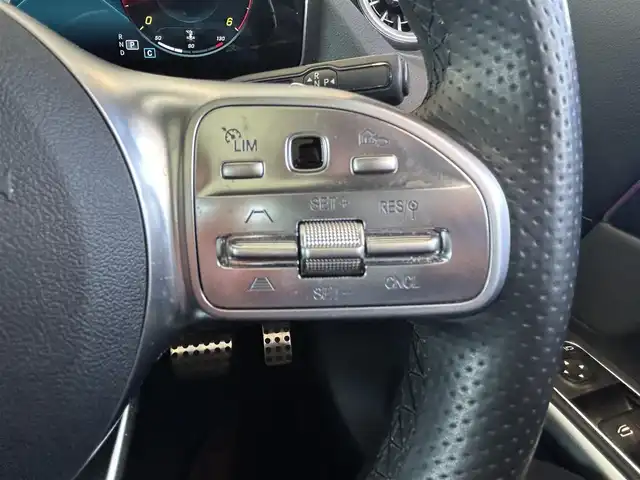 メルセデス・ベンツ ＧＬＡ２００ｄ 4マチック AMGライン 茨城県 2021(令3)年 2.5万km ポーラホワイト パノラマルーフ/AMGラインpkg/・アダプティブハイビームアシスト＋/・マルチビームLEDヘッドライト/・AMGライン/・本革巻スポーツステアリング/・スポーツシート/・レザーARTICO/MICROCUTシート/・19インチAW/レーダーセーフティpkg/アクティブパーキングアシスト/アダプティブハイビームアシスト＋/メモリー付パワーシート（D/N）/シートヒーター（D/N）/デジタルコックピットディスプレイ/360°カメラシステム/アンビエント（64色）/ワイヤレスチャージング/EASY-PACK自動開閉テールゲート/フットトランクオープナー/ETC2.0