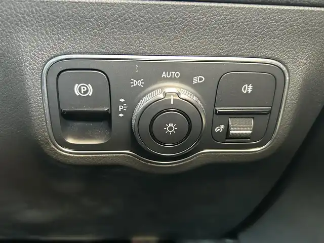 メルセデス・ベンツ ＧＬＡ２００ｄ 4マチック AMGライン 茨城県 2021(令3)年 2.5万km ポーラホワイト パノラマルーフ/AMGラインpkg/・アダプティブハイビームアシスト＋/・マルチビームLEDヘッドライト/・AMGライン/・本革巻スポーツステアリング/・スポーツシート/・レザーARTICO/MICROCUTシート/・19インチAW/レーダーセーフティpkg/アクティブパーキングアシスト/アダプティブハイビームアシスト＋/メモリー付パワーシート（D/N）/シートヒーター（D/N）/デジタルコックピットディスプレイ/360°カメラシステム/アンビエント（64色）/ワイヤレスチャージング/EASY-PACK自動開閉テールゲート/フットトランクオープナー/ETC2.0