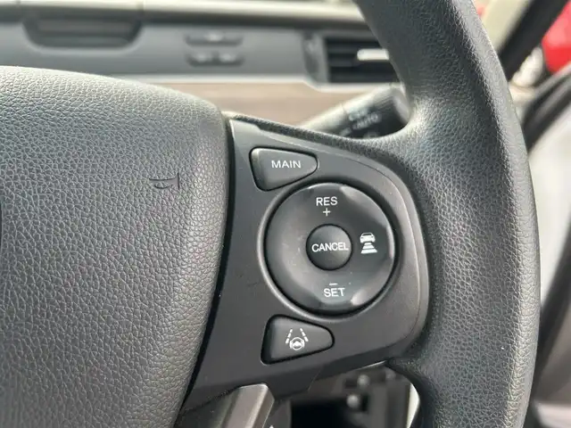 ホンダ フリード G ホンダセンシング 滋賀県 2021(令3)年 3.8万km パール ワンオーナー/メモリナビ（ディーラーOP）/フルセグテレビ/バックカメラ/クルーズコントロール追従付き/両側パワースライドドア/アイドリングストップ/ドアバイザー/ETC/ドラレコ　F/R/純正スチールホイル、夏タイヤ（185-65-15）