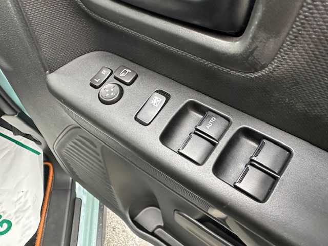 スズキ スペーシア ギア HYBRID XZ 大阪府 2020(令2)年 1.8万km オフブルーメタリック/ガンメタリック2トーンルーフ アラウンドビューモニター/純正ナビ(BT/CD/DVD/SD/USB/フルセグ)/衝突被害軽減システム/レーンキープアシスト/コーナーセンサー/アダクティブクルーズコントロール/オートライト/オートマチックハイビーム/横滑り防止装置/盗難防止装置/シートヒーター/純正アルミホイール/純正フロアマット/ドライブレコーダー/ルーフレール/アイドリングストップ/両側パワースライドドア/ETC/プッシュスタートボタン/スマートキー