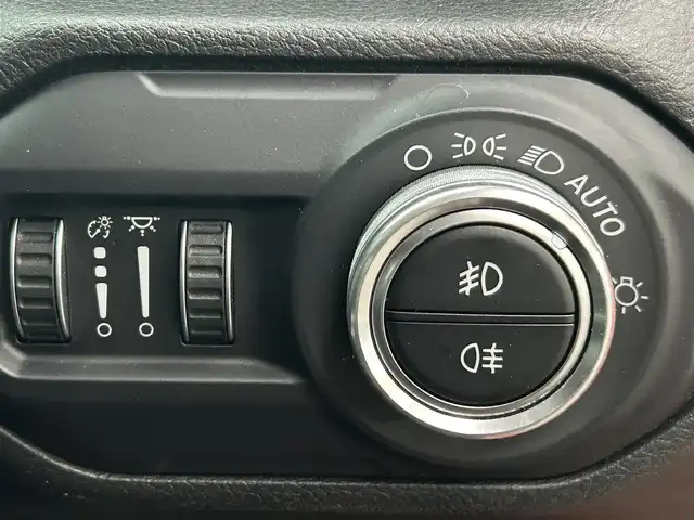 クライスラー・ジープ ジープ ラングラー アンリミテッド サハラ ローンチエディション 岩手県 2018(平30)年 4.5万km オレンジ 4WD/純正ナビ/ヒルスタートアシスト/ブラインドスポット警告/クルーズコントロール/バックカメラ/ステアリングスイッチ/パドルシフト/ステアリングヒーター/レザーシート/シートヒーター/アルパインスピーカー/Bluetooth/フルセグTV/純正18インチアルミホイール/LEDヘッドライト/フォグランプ