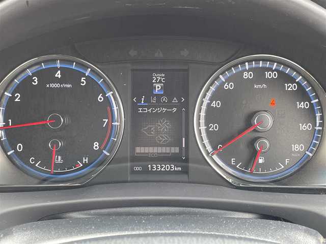 トヨタ ハリアー プレミアム 佐賀県 2015(平27)年 13.4万km ホワイトパールクリスタルシャイン 黒革シート/ALPINE９インチナビ/・フルセグTV/CD/DVD/SD/Bluetooth/バックカメラ/ビルトインETC/パワーバックドア/D＋N席パワーシート(D席メモリー機能付)/D＋N席シートヒーター/クルーズコントロール/レーンキープアシストシステム/ISOFIX対応/革巻きステアリング/ステアリングリモコン/オートマチックハイビーム/純正LEDヘッドライト/純正LEDフォグライト/純正18インチアルミホイール/純正フロアマット/スペアキー１本