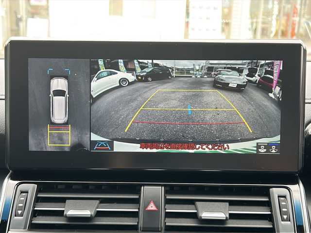 トヨタ ランドクルーザー GRスポーツ 愛知県 2023(令5)年 2.3万km プレシャスホワイトパール /禁煙車//ワンオーナー//メーカー12.3インチSDナビ//JBLサウンド//フルセグTV//Bluetooth//CD・DVD//FM・AM//バックカメラ・パノラミックビューモニター//ドライブレコーダー//ビルトインETC2.0//卓上充電//プリクラッシュセーフティ//LTA//BSM//レーダークルーズコントロール//クリアランスソナー//RCTA//ヘッドアップディスプレイ//ダウンヒルアシストコントロール//前後デフロック//横滑り防止（TRC）//3眼LEDオートライト//黒革シート//D/N席パワーシート（D席メモリ）//D/N席シートヒーター・シートベンチレーション//リアシートヒーター・シートベンチレーション//ステアリングヒーター//COOLBOX//パワーバックドア//ルーフレール//電動パーキング//ブレーキホールド//純正フロアマット//電格ミラーウインカー//スマートキー×2//取扱説明書//保証書