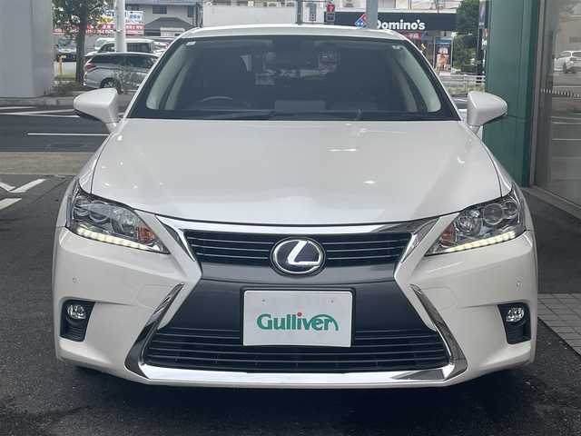 レクサス ＣＴ 200h クールツーリングスタイル 愛知県 2017(平29)年 9.9万km ソニッククォーツ L-tex&ファブリックコンビシート/前席パワーシート/前席シートヒーター/純正SDナビ/・DVD／Bluetooth／地デジTV/バックカメラ/LEDヘッドライト／デイライト／フォグランプ/ビルトインETC2.0/クリアランスソナー/サイド／カーテン／ニーエアバック/プラズマクラスター付オートエアコン/レザーステアリング/パドルシフト/純正前後ドライブレコーダー/純正17インチAW/スマートキー＆プッシュスタート