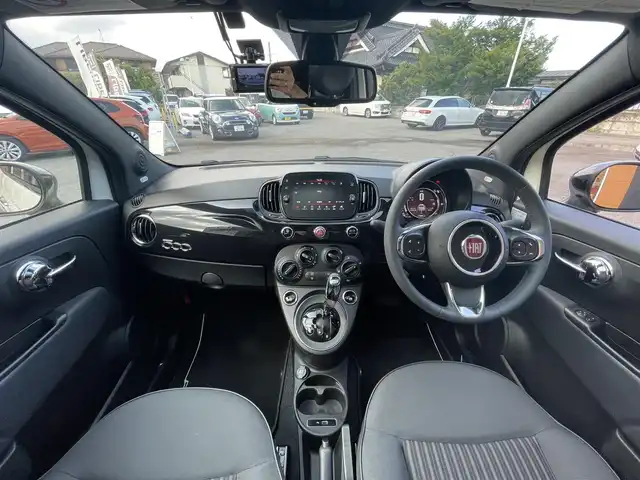 フィアット ５００ 120thタキシード 栃木県 2019(令1)年 2.8万km 白Ⅱ 185台限定車120thタキシード/バイキセノンヘッドライト/AppleCarPlay/Beatsオーディオシステム/リアパーキングセンサー/ガラスルーフ/ハーフレザーシート/ETC/ドライブレコーダー
