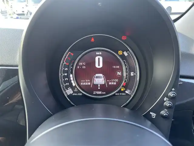 フィアット ５００ 120thタキシード 栃木県 2019(令1)年 2.8万km 白Ⅱ 185台限定車120thタキシード/バイキセノンヘッドライト/AppleCarPlay/Beatsオーディオシステム/リアパーキングセンサー/ガラスルーフ/ハーフレザーシート/ETC/ドライブレコーダー