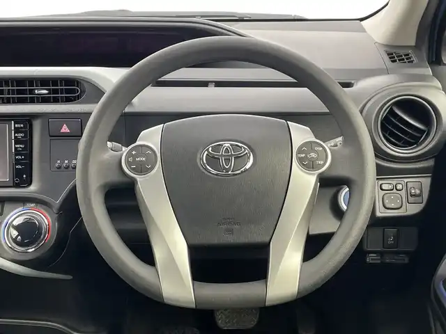 トヨタ アクア S 新潟県 2014(平26)年 2.3万km クールソーダメタリック ワンオーナー/純正メモリナビ【NSCP-W64】/　ワルセグTV/Bluetooth/CD/DVD/ドライブレコーダー/バックモニター/ETC/横滑り防止装置/ステアリングスイッチ/禁煙車