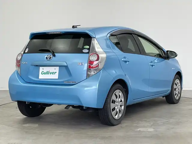 トヨタ アクア S 新潟県 2014(平26)年 2.3万km クールソーダメタリック ワンオーナー/純正メモリナビ【NSCP-W64】/　ワルセグTV/Bluetooth/CD/DVD/ドライブレコーダー/バックモニター/ETC/横滑り防止装置/ステアリングスイッチ/禁煙車