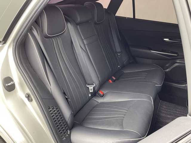 トヨタ クラウン ハイブリッド RS アドバンス 愛知県 2018(平30)年 5.3万km プレシャスシルバー 純正ナビ/・Bluetooth/・CD/DVD/・フルセグテレビ/全方位モニター/シートヒーター/ベンチレーション/ステアリングヒーター/衝突軽減ブレーキ/レーンキープアシスト/ブラインドスポットモニター/レーダークルーズコントロール/パワーシート/シートメモリー/レザーシート/ビルトインETC