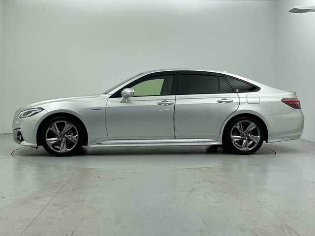 トヨタ クラウン ハイブリッド RS アドバンス 愛知県 2018(平30)年 5.3万km プレシャスシルバー 純正ナビ/・Bluetooth/・CD/DVD/・フルセグテレビ/全方位モニター/シートヒーター/ベンチレーション/ステアリングヒーター/衝突軽減ブレーキ/レーンキープアシスト/ブラインドスポットモニター/レーダークルーズコントロール/パワーシート/シートメモリー/レザーシート/ビルトインETC