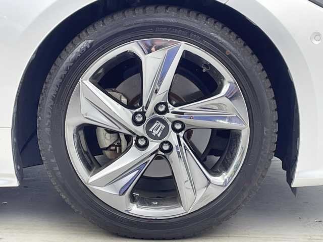 トヨタ クラウン ハイブリッド RS アドバンス 愛知県 2018(平30)年 5.3万km プレシャスシルバー 純正ナビ/・Bluetooth/・CD/DVD/・フルセグテレビ/全方位モニター/シートヒーター/ベンチレーション/ステアリングヒーター/衝突軽減ブレーキ/レーンキープアシスト/ブラインドスポットモニター/レーダークルーズコントロール/パワーシート/シートメモリー/レザーシート/ビルトインETC