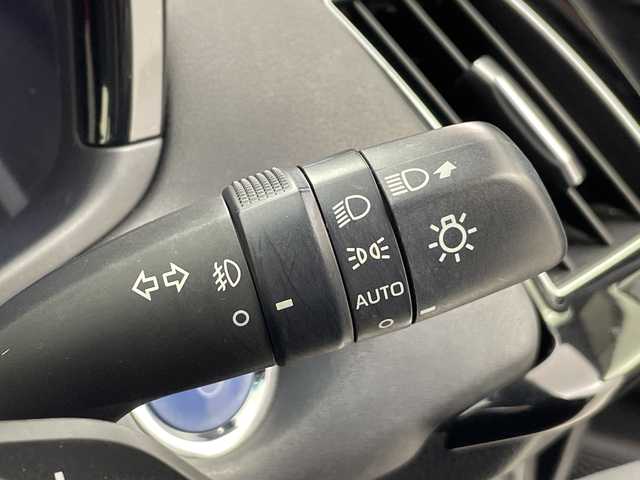 トヨタ クラウン ハイブリッド RS アドバンス 愛知県 2018(平30)年 5.3万km プレシャスシルバー 純正ナビ/・Bluetooth/・CD/DVD/・フルセグテレビ/全方位モニター/シートヒーター/ベンチレーション/ステアリングヒーター/衝突軽減ブレーキ/レーンキープアシスト/ブラインドスポットモニター/レーダークルーズコントロール/パワーシート/シートメモリー/レザーシート/ビルトインETC