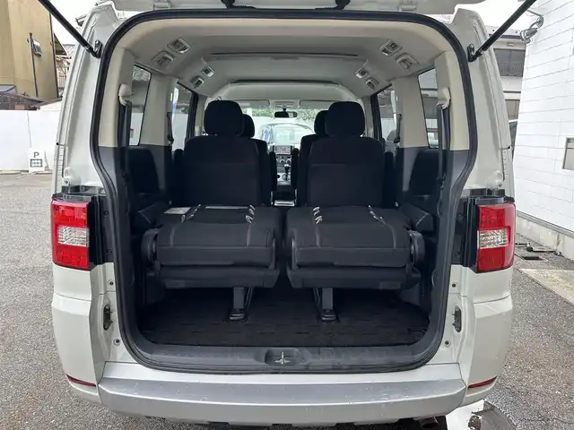 三菱 デリカＤ：５ G－Power package 滋賀県 2011(平23)年 8.8万km ウォームホワイトパール (株)IDOMが運営する【じしゃロン草津店】の自社ローン専用車両になりますこちらは現金またはオートローンご利用時の価格です。自社ローンご希望の方は別途その旨お申付け下さい