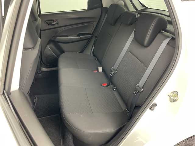 スズキ スイフト HYBRID MG 道央・札幌 2020(令2)年 5.8万km ピュアホワイトP ・4WD/・社外ナビ&BT/・バックカメラ/・スズキセーフティサポート/・アダプティブクルーズコントロール/・コーナーセンサー/・横滑り防止装置/・アイドリングストップ/・社外前後ドライブレコーダー/・ETC/・前席シートヒーター/・電動格納ミラー/・ドアミラーヒーター/・スマートキー/・スペアキー/・保証書/・取扱説明書