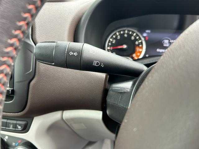 クライスラー・ジープ ジープ レネゲード リミテッド 埼玉県 2017(平29)年 4.1万km 白 白オレンジ革シート /ガラスサンルーフ /社外8インチナビ（AVIC-RL801）/・DVD/CD/SD/USB/フルセグ/バックカメラ/オートクルーズコントロール /BSM /シートヒーター /フルセグ /電動シート/ステアリングヒーター /純正17インチアルミホイール /HIDヘッドライト /ドライブレコーダー /ETC