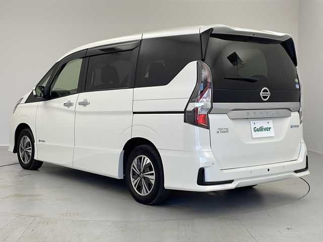日産 セレナ e－パワー ハイウェイスター V 茨城県 2020(令2)年 5.4万km ブリリアントホワイトパール エマージェンシーブレーキ/プロパイロット/両側パワースライドドア/純正10インチナビ/アラウンドビューモニター/バックカメラ/デジタルインナーミラー/ETC/ドライブレコーダー/BSM/プッシュスタート/サンシェード/純正フロアマット/純正アルミホイール/LEDヘッドライト/フォグランプ/スマートキー