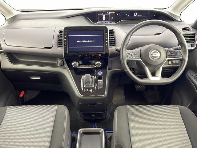 日産 セレナ e－パワー ハイウェイスター V 茨城県 2020(令2)年 5.4万km ブリリアントホワイトパール エマージェンシーブレーキ/プロパイロット/両側パワースライドドア/純正10インチナビ/アラウンドビューモニター/バックカメラ/デジタルインナーミラー/ETC/ドライブレコーダー/BSM/プッシュスタート/サンシェード/純正フロアマット/純正アルミホイール/LEDヘッドライト/フォグランプ/スマートキー