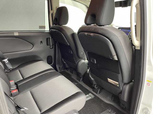 日産 セレナ e－パワー ハイウェイスター V 茨城県 2020(令2)年 5.4万km ブリリアントホワイトパール エマージェンシーブレーキ/プロパイロット/両側パワースライドドア/純正10インチナビ/アラウンドビューモニター/バックカメラ/デジタルインナーミラー/ETC/ドライブレコーダー/BSM/プッシュスタート/サンシェード/純正フロアマット/純正アルミホイール/LEDヘッドライト/フォグランプ/スマートキー