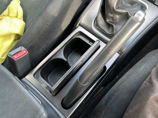 ホンダ アコード ユーロ R 大阪府 2006(平18)年 8.7万km アークティックブルーパール 純正レカロシート　リアスポイラー　エアロ　モモステアリング　ＥＮＫＥＩ１７アルミホイール　レーダー探知機　純正ナビ　ＤＶＤ　ＣＤ　ＨＩＤライト　純正フロアマット　リモコンキー　純正ホイールあり（スタッドレス）　純正オーディオ　ETC