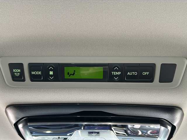 トヨタ アルファード 240S タイプゴールドⅡ 静岡県 2014(平26)年 9.3万km ホワイトパールクリスタルシャイン 純正ナビ/・フルセグTV/ラジオ/・CD/DVD/SD/USB/AUX/HDMI/Bluetooth/主要装備/・両側パワースライドドア　/・クルーズコントロール　/・フリップダウンモニター　/・ＥＴＣ　/・バックカメラ　/・パワーバックドア　/・レーダー探知機　/・ステアリングリモコン/・コーナーセンサー　/・オートライト　/・フォグランプ/・プッシュスタート/・スマートキー/・横滑り防止/・純正フロアマット/・純正アルミホイール/・スペアキー