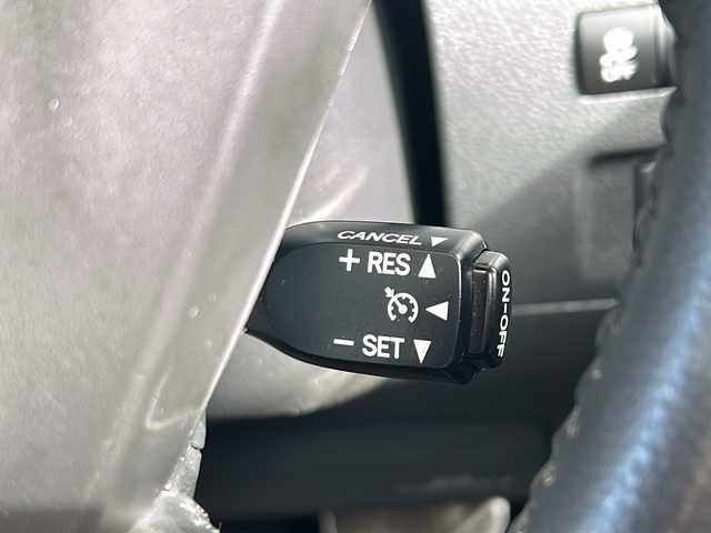 トヨタ アルファード 240S タイプゴールドⅡ 静岡県 2014(平26)年 9.3万km ホワイトパールクリスタルシャイン 純正ナビ/・フルセグTV/ラジオ/・CD/DVD/SD/USB/AUX/HDMI/Bluetooth/主要装備/・両側パワースライドドア　/・クルーズコントロール　/・フリップダウンモニター　/・ＥＴＣ　/・バックカメラ　/・パワーバックドア　/・レーダー探知機　/・ステアリングリモコン/・コーナーセンサー　/・オートライト　/・フォグランプ/・プッシュスタート/・スマートキー/・横滑り防止/・純正フロアマット/・純正アルミホイール/・スペアキー