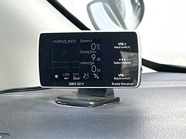 トヨタ アルファード 240S タイプゴールドⅡ 静岡県 2014(平26)年 9.3万km ホワイトパールクリスタルシャイン 純正ナビ/・フルセグTV/ラジオ/・CD/DVD/SD/USB/AUX/HDMI/Bluetooth/主要装備/・両側パワースライドドア　/・クルーズコントロール　/・フリップダウンモニター　/・ＥＴＣ　/・バックカメラ　/・パワーバックドア　/・レーダー探知機　/・ステアリングリモコン/・コーナーセンサー　/・オートライト　/・フォグランプ/・プッシュスタート/・スマートキー/・横滑り防止/・純正フロアマット/・純正アルミホイール/・スペアキー