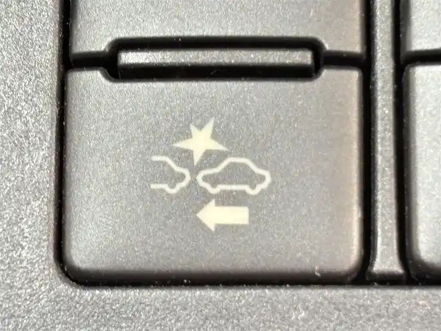 トヨタ シエンタ G 愛知県 2017(平29)年 6.3万km ホワイトパールクリスタルシャイン 純正ナビ(NSCP-W64)　/(AM/FM/CD/SD/地デジ/Bluetooth/AUX)/ＴＲＤエアロ　/トヨタセーフティセンス　/　　-衝突軽減ブレーキ　/　　-オートマチックハイビーム/　　-レーンディパーチャーアラート/両側パワースライドドア　/ＥＴＣ　/バックカメラ　/ドライブレコーダー　/純正フロアマット　/アクセサリーソケット　/アイドリングストップ/ISOFIX/純正16インチAW/プッシュスタート/　　-スマートキー