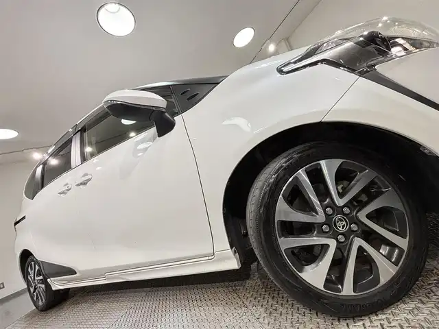 トヨタ シエンタ G 愛知県 2017(平29)年 6.3万km ホワイトパールクリスタルシャイン 純正ナビ(NSCP-W64)　/(AM/FM/CD/SD/地デジ/Bluetooth/AUX)/ＴＲＤエアロ　/トヨタセーフティセンス　/　　-衝突軽減ブレーキ　/　　-オートマチックハイビーム/　　-レーンディパーチャーアラート/両側パワースライドドア　/ＥＴＣ　/バックカメラ　/ドライブレコーダー　/純正フロアマット　/アクセサリーソケット　/アイドリングストップ/ISOFIX/純正16インチAW/プッシュスタート/　　-スマートキー