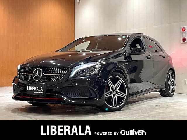 メルセデス・ベンツ Ａ２５０ シュポルト 4MATIC 道央・札幌 2017(平29)年 1.5万km コスモスブラック メタリックペイント/パノラミックスライディングルーフ/レーダーセーフティパッケージ/　・ACC/　・PRE-SAFE/　・ブラインドスポットアシスト/　・レーンキープアシスト/純正HDDナビ/フルセグテレビ/CD/DVD/SD/BT/USB/バックカメラ/パークトロんいっく/パーキングパイロット/ハーフレザーシート/シートヒーター