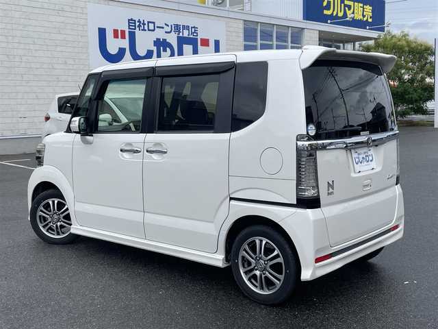 ホンダ Ｎ ＢＯＸ カスタム SSパッケージ 佐賀県 2016(平28)年 5.3万km プレミアムホワイトパールⅡ （株)IDOMが運営する【じしゃロン佐賀店】の自社ローン専用車両になります。/こちらは現金またはオートローンご利用時の価格です。自社ローンご希望の方は別途その旨お申付け下さい/・後ろシートスライドします　/・ワンセグ/ＣＤ　/・バックカメラ/・ETC/・片側電動スライドドア