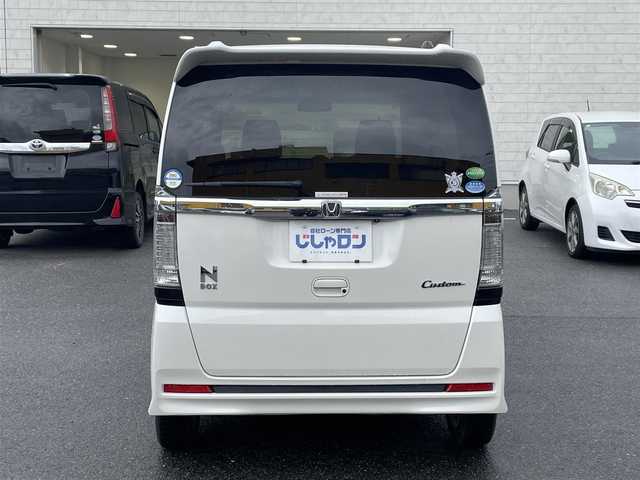 ホンダ Ｎ ＢＯＸ カスタム SSパッケージ 佐賀県 2016(平28)年 5.3万km プレミアムホワイトパールⅡ （株)IDOMが運営する【じしゃロン佐賀店】の自社ローン専用車両になります。/こちらは現金またはオートローンご利用時の価格です。自社ローンご希望の方は別途その旨お申付け下さい/・後ろシートスライドします　/・ワンセグ/ＣＤ　/・バックカメラ/・ETC/・片側電動スライドドア
