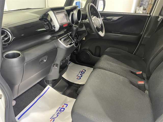 ホンダ Ｎ ＢＯＸ カスタム SSパッケージ 佐賀県 2016(平28)年 5.3万km プレミアムホワイトパールⅡ （株)IDOMが運営する【じしゃロン佐賀店】の自社ローン専用車両になります。/こちらは現金またはオートローンご利用時の価格です。自社ローンご希望の方は別途その旨お申付け下さい/・後ろシートスライドします　/・ワンセグ/ＣＤ　/・バックカメラ/・ETC/・片側電動スライドドア