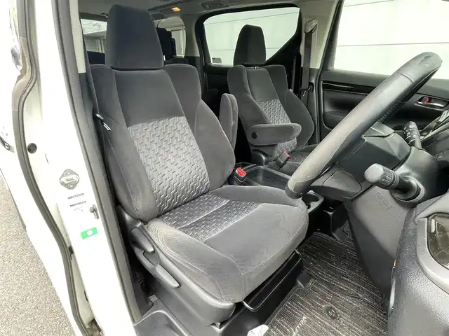 トヨタ ヴェルファイア Z 千葉県 2015(平27)年 5.2万km ホワイトパールクリスタルシャイン 純正ナビ/フルセグTV/バックカメラ/両側パワースライドドア/サンルーフ/フリップダウンモニター/ビルトインETC/AC100V/オットマン/オートライト/フォグライト/コーナーセンサー/プッシュスタート/スマートキー