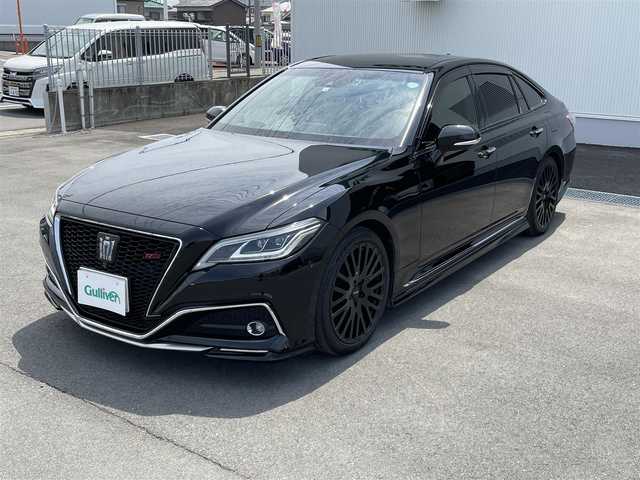 トヨタ クラウン ハイブリッド RS アドバンス 兵庫県 2018(平30)年 7.5万km ブラック 予防安全/Toyota Safety Sence/ プリクラッシュセーフティ/ レーントレーシングアシスト/ レーダークルーズコントロール/ ロードサインアシスト/先行車発進告知機能/ブラインドスポットモニター/後方車両への接近警報/TRDエアロ F/S/R　3点セット/TRD19インチ アルミホイール/ステアリングヒーター/TVキャンセラー/BSM/デジタルインナーミラー/8型ディスプレイオーディオ/３眼LEDヘッドランプ/パドルシフト/ステアリングヒーター/左右独立温度調整オートエアコン/スイングレジスター/合皮コンビシート/パワーシート/シートヒーター/スマートエントリースタートシステム/SRSエアバック(運転席・助手席・サイド・カーテン・ニー)