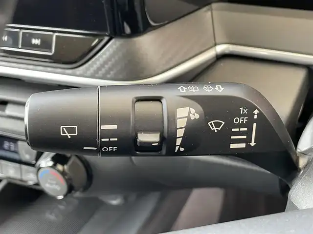 日産 ノート X FOUR 青森県 2021(令3)年 1万km ピュアホワイトパール AIS評価5点/4WD/ワンオーナー/純正フルセグTV/純正HDDナビ/AM/FM/BT/USB/HDMI/ステアリングヒーター/シートヒーター/純正ドライブレコーダー/純正ETC2.0/全方位モニター/アイドリングストップ/LEDヘッドライト/LEDフォグランプ/パーキングアシスト/オートブレーキホールド/プリクラッシュ/横滑り防止装置/保証書/取扱説明書
