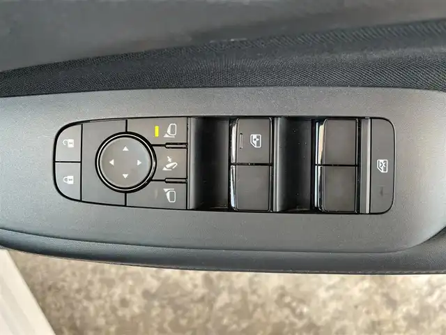日産 ノート X FOUR 青森県 2021(令3)年 1万km ピュアホワイトパール AIS評価5点/4WD/ワンオーナー/純正フルセグTV/純正HDDナビ/AM/FM/BT/USB/HDMI/ステアリングヒーター/シートヒーター/純正ドライブレコーダー/純正ETC2.0/全方位モニター/アイドリングストップ/LEDヘッドライト/LEDフォグランプ/パーキングアシスト/オートブレーキホールド/プリクラッシュ/横滑り防止装置/保証書/取扱説明書