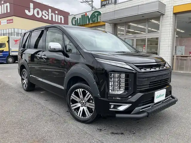 三菱 デリカＤ：５ P 滋賀県 2020(令2)年 4.1万km ダイヤモンドブラックマイカ ワンオーナー/イーアシスト/衝突被害軽減ブレーキ、車線逸脱警報システム/レーダークルーズコントロール、誤発進抑制機能/オートマチックハイビーム/フロント、リアバンパーガード/フォグランプガード/オーバーフェンダー/純正10.1インチナビ/Bluetooth、DVD、CD、フルセグテレビ/全方位モニター、バックカメラ/純正12.8インチフリップダウンモニター/両側パワースライドドア/パワーバックドア/電動サイドステップ/前席シートヒーター付き/運転席パワーシート/スペアキー有り/取扱説明書、保証書
