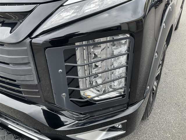 三菱 デリカＤ：５ P 滋賀県 2020(令2)年 4.1万km ダイヤモンドブラックマイカ ワンオーナー/イーアシスト/衝突被害軽減ブレーキ、車線逸脱警報システム/レーダークルーズコントロール、誤発進抑制機能/オートマチックハイビーム/フロント、リアバンパーガード/フォグランプガード/オーバーフェンダー/純正10.1インチナビ/Bluetooth、DVD、CD、フルセグテレビ/全方位モニター、バックカメラ/純正12.8インチフリップダウンモニター/両側パワースライドドア/パワーバックドア/電動サイドステップ/前席シートヒーター付き/運転席パワーシート/スペアキー有り/取扱説明書、保証書