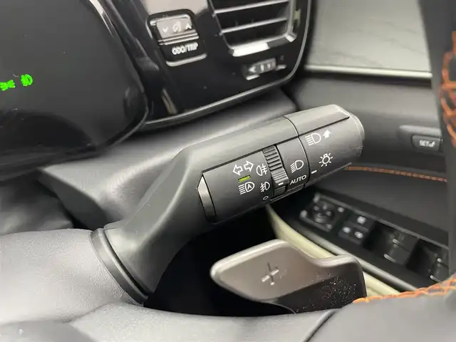 レクサス ＮＸ 250 バージョンL 福井県 2023(令5)年 2.3万km グラファイトブラックガラスフレーク ワンオーナー/純正１４インチディスプレイオーディオ/フルセグTV/Bluetooth/Miracast/AM/FM/サンルーフ/レクサスセーフティシステム/・歩行者検知機能付衝突回避支援型プリクラッシュセーフティ/・歩行者注意喚起/・衝突警報/・プリクラッシュブレーキアシスト/・プリクラッシュブレーキ/・低速時加速抑制/・交差点右左折支援/・アクティブ操舵回避支援/・アクティブアシスト（フロントシートベルト）/・プリクラッシュシートバック/・サスペンションコントロール/・ステアリングコントロール/・レーンディパーチャーアラート/・オートマチックハイビーム/・レーダークルーズコントロール/ アドバンストパーク/パワーバックドア/パノラミックビュー/ステアリングヒーター/革ステアリング/ステアリングリモコン/ステアリングチルド機構/リアワイパー/ウィンカー・電動格納式ミラー/オートライト /LEDヘッドライト/LEDフォグランプ/純正２０インチアルミ/純正フロアマット