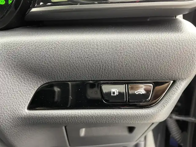 レクサス ＮＸ 250 バージョンL 福井県 2023(令5)年 2.3万km グラファイトブラックガラスフレーク ワンオーナー/純正１４インチディスプレイオーディオ/フルセグTV/Bluetooth/Miracast/AM/FM/サンルーフ/レクサスセーフティシステム/・歩行者検知機能付衝突回避支援型プリクラッシュセーフティ/・歩行者注意喚起/・衝突警報/・プリクラッシュブレーキアシスト/・プリクラッシュブレーキ/・低速時加速抑制/・交差点右左折支援/・アクティブ操舵回避支援/・アクティブアシスト（フロントシートベルト）/・プリクラッシュシートバック/・サスペンションコントロール/・ステアリングコントロール/・レーンディパーチャーアラート/・オートマチックハイビーム/・レーダークルーズコントロール/ アドバンストパーク/パワーバックドア/パノラミックビュー/ステアリングヒーター/革ステアリング/ステアリングリモコン/ステアリングチルド機構/リアワイパー/ウィンカー・電動格納式ミラー/オートライト /LEDヘッドライト/LEDフォグランプ/純正２０インチアルミ/純正フロアマット