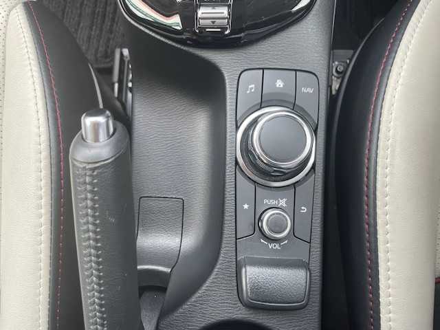 マツダ ＣＸ－３ 20S Lパッケージ 三重県 2018(平30)年 4.4万km ジェットブラックマイカ 1オーナー/アドバンスドスマートシティブレーキサポート/後退時スマートシティブレーキサポート/AT誤発進抑制制御/スマートブレーキサポート/レーダークルーズコントロール/ブラインドスポットモニタリング/パーキングセンサー/車線逸脱警報システム/ドライバーアテンションアラート/BOSEサウンドシステム/純正SDナビ/フルセグTV/【CD/DVD/Bluetooth/USB/AUX】/バックカメラ/ETC/ドライブレコーダー/パドルシフト/ヘッドアップディスプレイ/ハーフレザーシート/D席パワーシート/D/N席シートヒーター/ステアリングヒーター/パドルシフト/オートライト/アダプティブLEDヘッドランプ/シグネチャーLEDランプ/LEDフロントフォグランプ/215/50R18インチ純正AW/純正エアロパーツ/プッシュスタート/スマートキー/純正フロアマット
