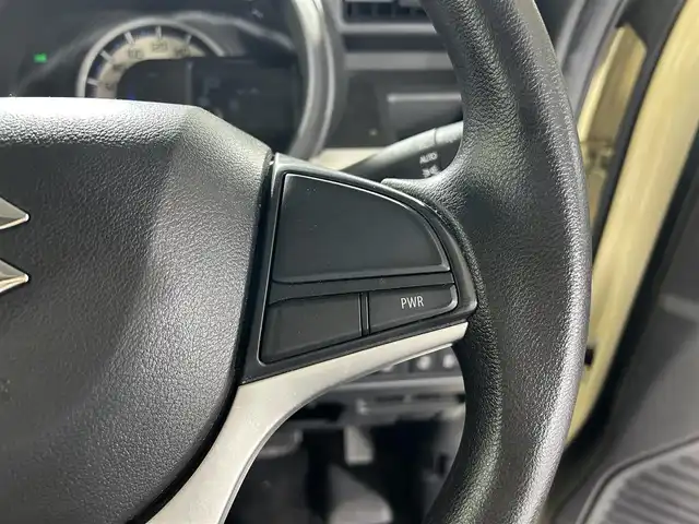 スズキ スペーシア HYBRID X 佐賀県 2022(令4)年 2.5万km シフォンアイボリーM 純正7型ナビ/（ＡＭ/ＦＭ/CD/DVD/Bluetooth/フルセグTV）/バックカメラ/両側パワースライドドア/前後ドライブレコーダー/衝突被害軽減システム/車線逸脱警報/コーナーセンサー/シートヒーター/LEDヘッドライト/オートエアコン/盗難防止装置/横滑り防止装置/オートライト/オートマチックハイビーム/スマートキー/プッシュスタート/純正フロアマット/ステアリングスイッチ/電動格納ミラー/後席サンシェード/ISOFIX対応シート